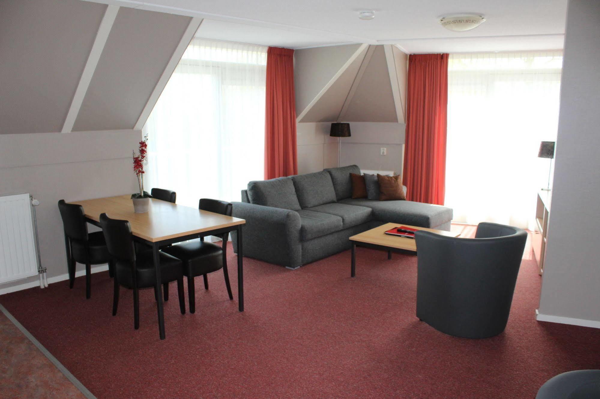 Hotel Restaurant 'T Klokje Renesse Zewnętrze zdjęcie