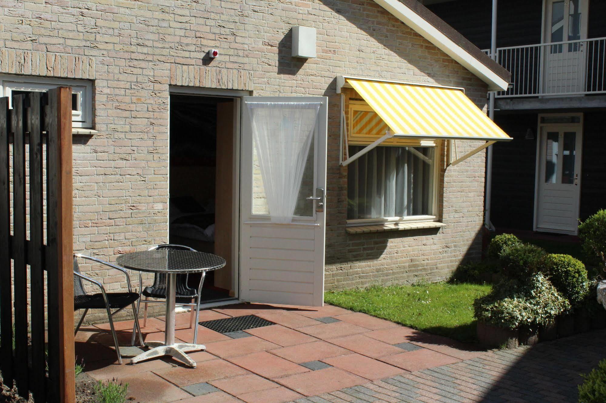 Hotel Restaurant 'T Klokje Renesse Zewnętrze zdjęcie